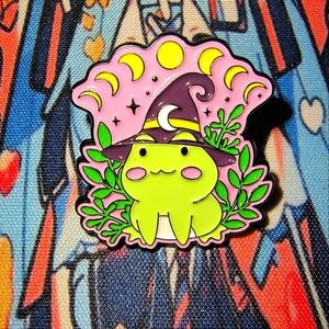 Women’s Accessories Cute Witch Wizard Green Frog Wearing Hat Enamel Pin Brooch